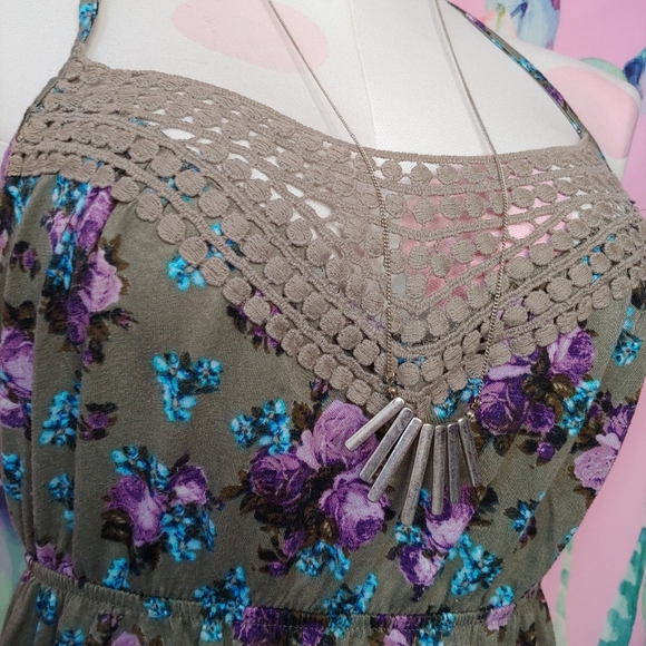 Decree | crochet boho peplum taupe floral tank top large - Picture 5 of 11